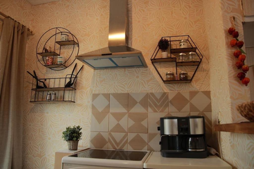Καλινοβου 1 Κευελπιδων Πεδιον Αρεωσ Apartment Athens Luaran gambar
