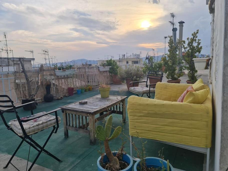 Καλινοβου 1 Κευελπιδων Πεδιον Αρεωσ Apartment Athens Luaran gambar
